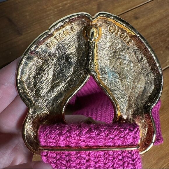 Vintage 90s Details gold tone embossed koi fish heart buckle - Picture 7 of 7